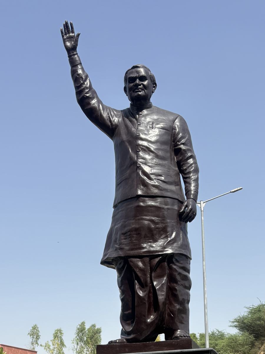 Atal ji statue, Bateshwar